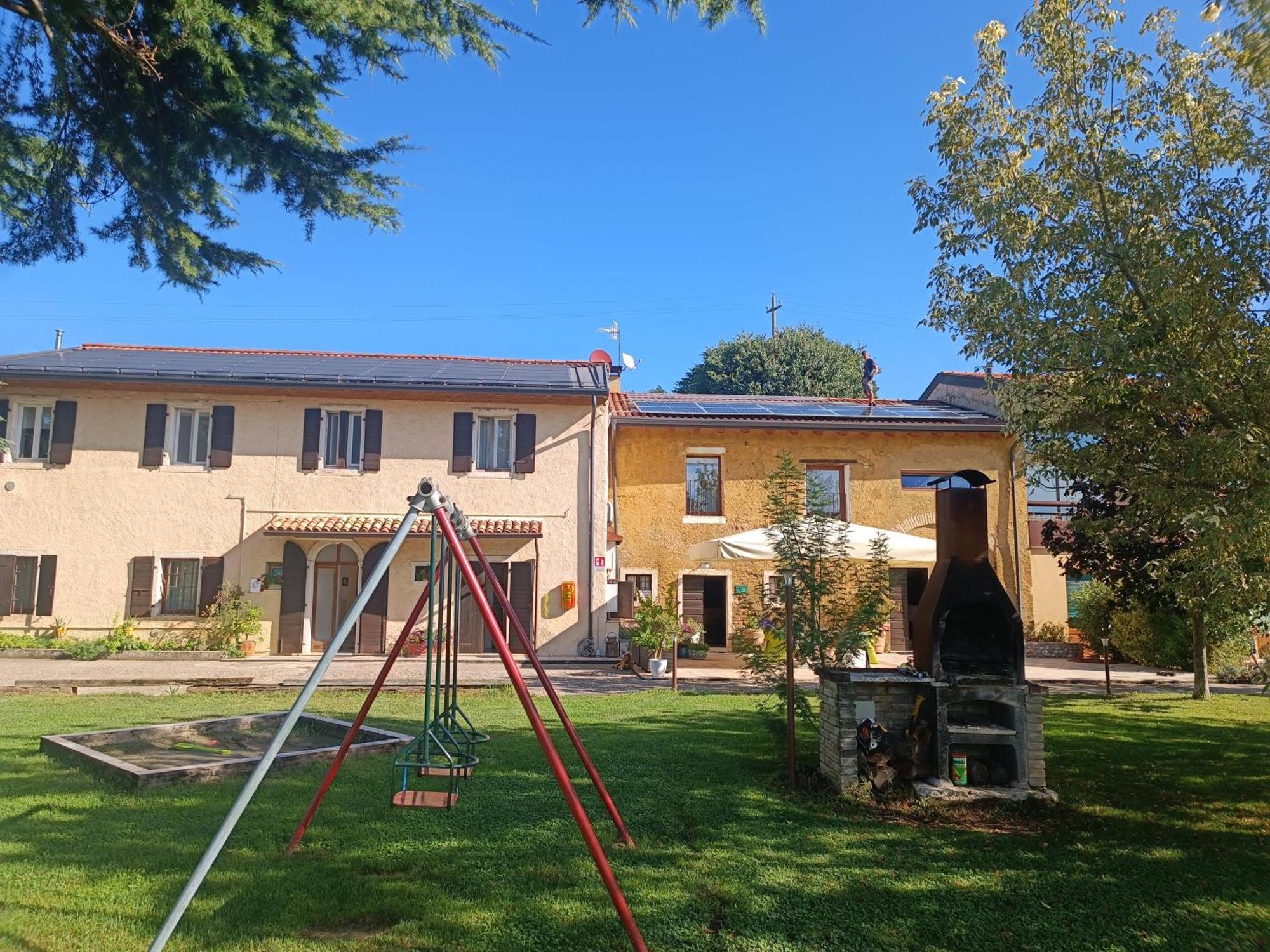 Agriturismo Corte Patrizia Caprino Veronese Exteriör bild